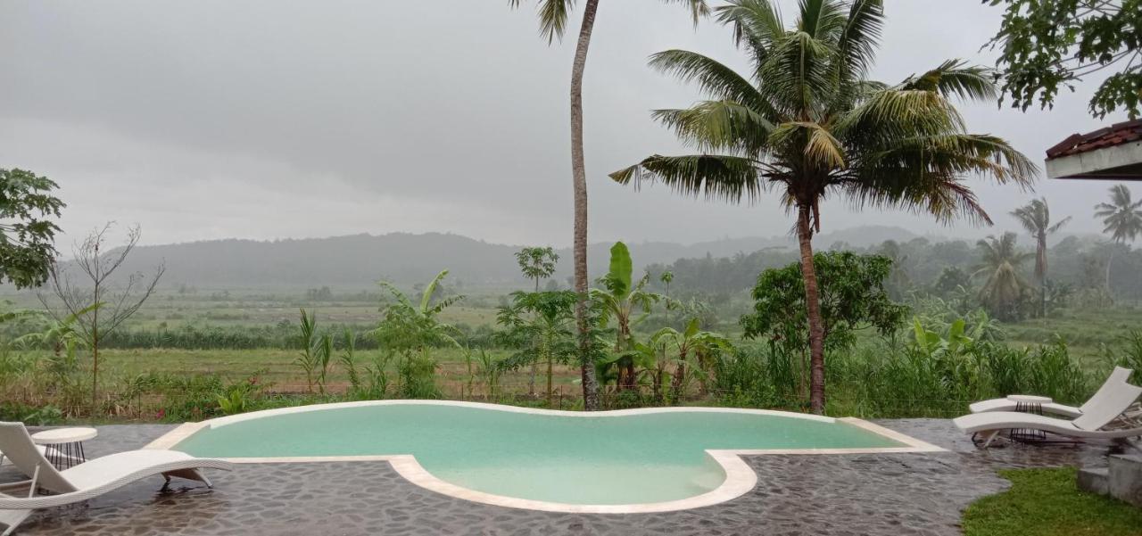 Sunmoonstarvillas Yogyakarta Jarakan Exterior foto