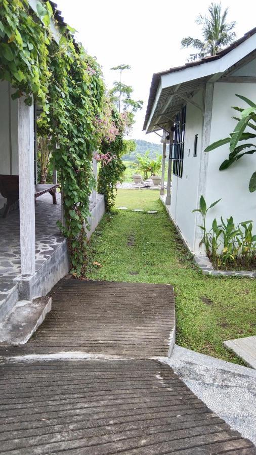 Sunmoonstarvillas Yogyakarta Jarakan Exterior foto
