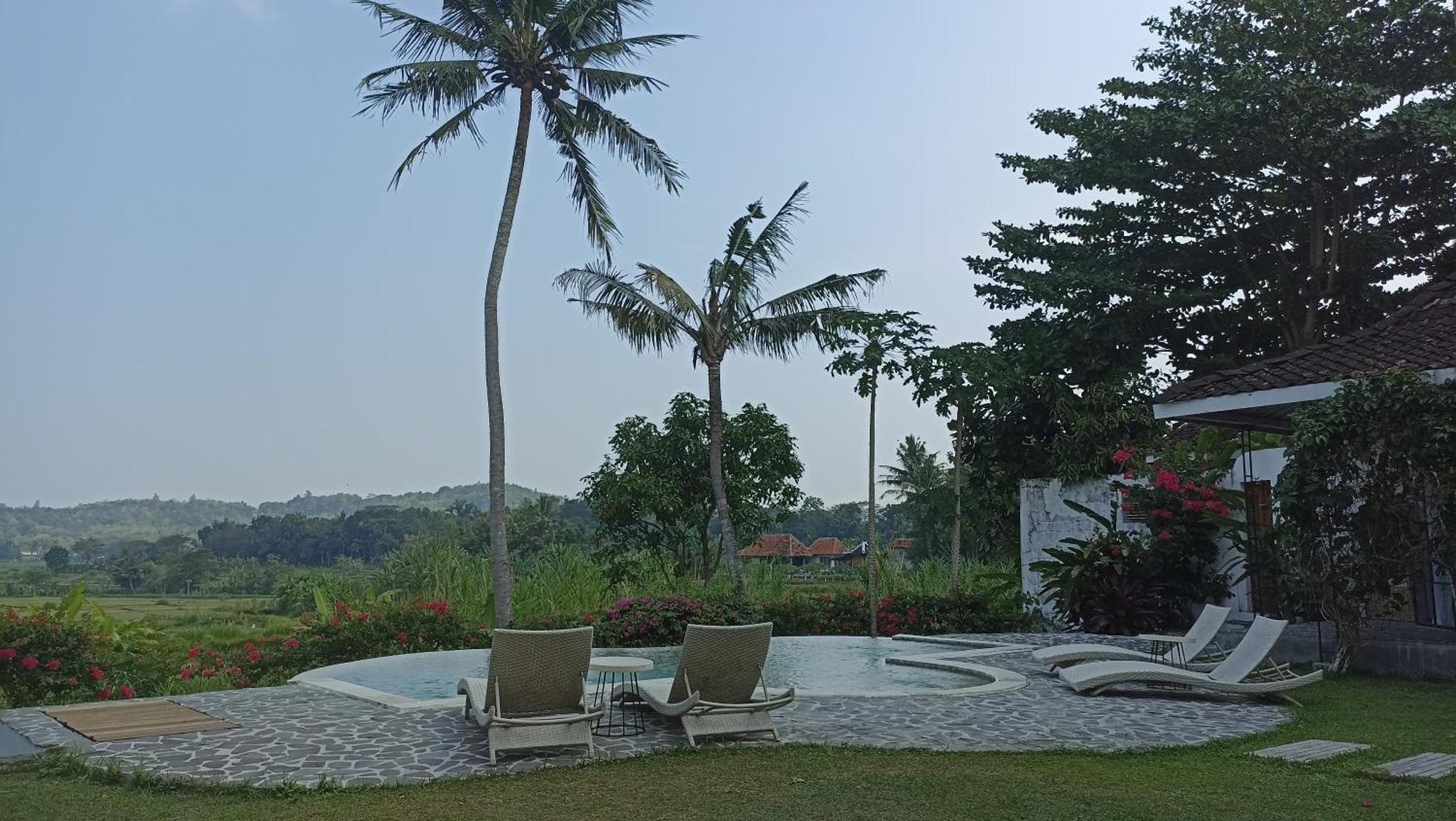 Sunmoonstarvillas Yogyakarta Jarakan Exterior foto